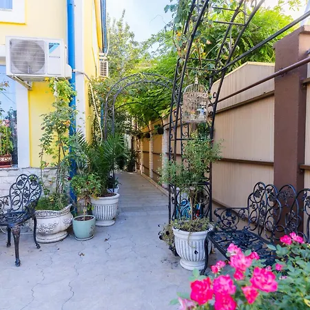 Near Romexpo & Herastau Park בוקרשט