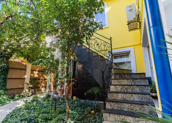 Near Romexpo & Herastau Park * בוקרשט