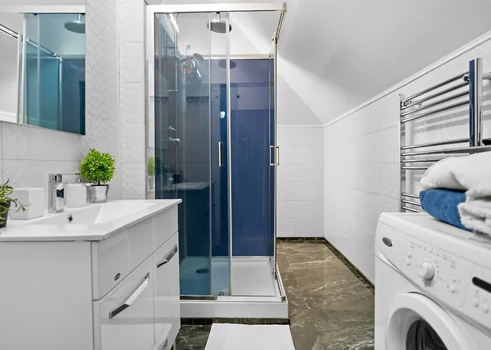 Near Romexpo & Herastau Park דירה *