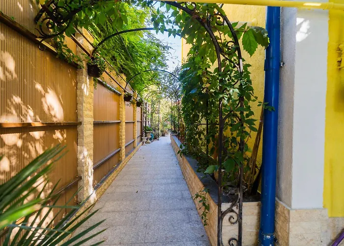 Near Romexpo & Herastau Park *