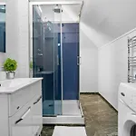 Near Romexpo & Herastau Park Apartman *