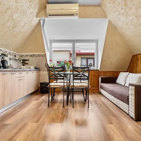 Apartment Near Romexpo & Herastau Park *