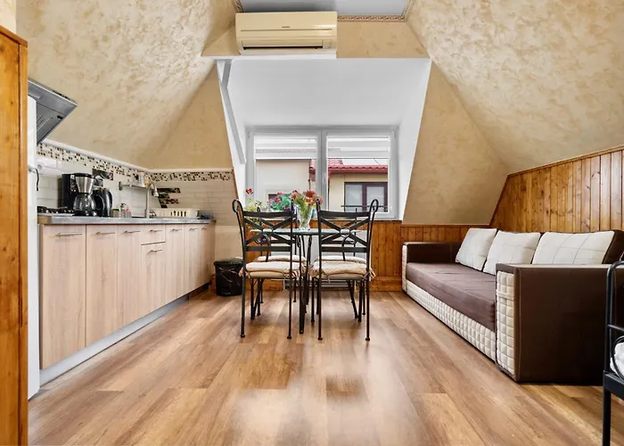 Apartment Near Romexpo & Herastau Park *